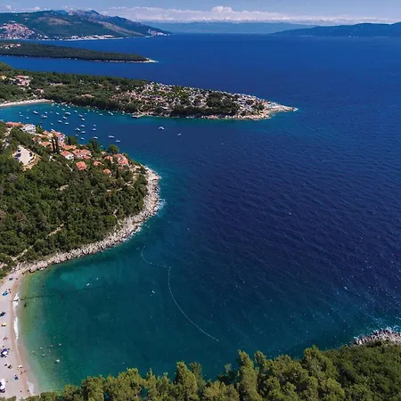 Beach Front Apartment In Rabac With Wifi Appartamento *